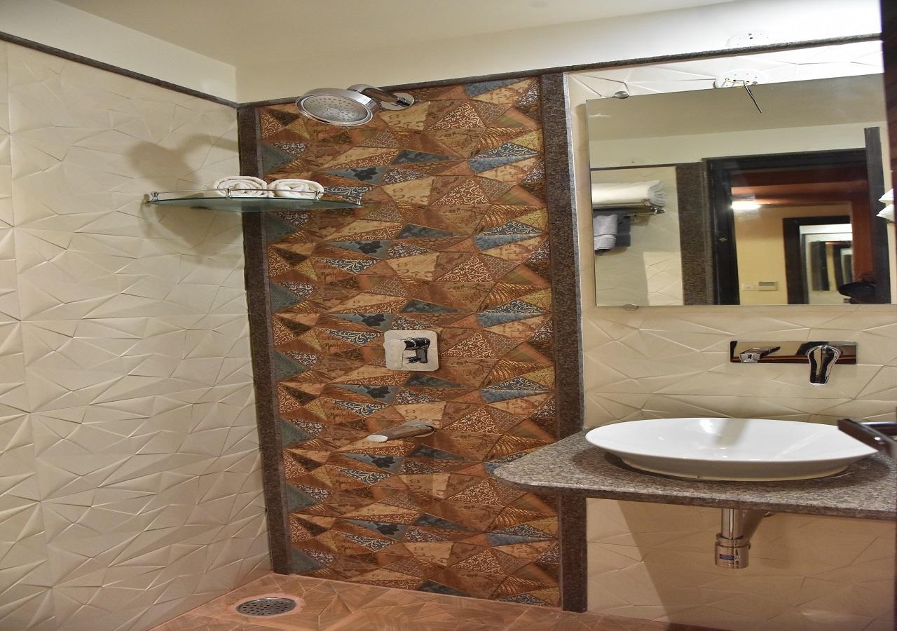 ורנאסי Hotel Rk Grand מראה חיצוני תמונה